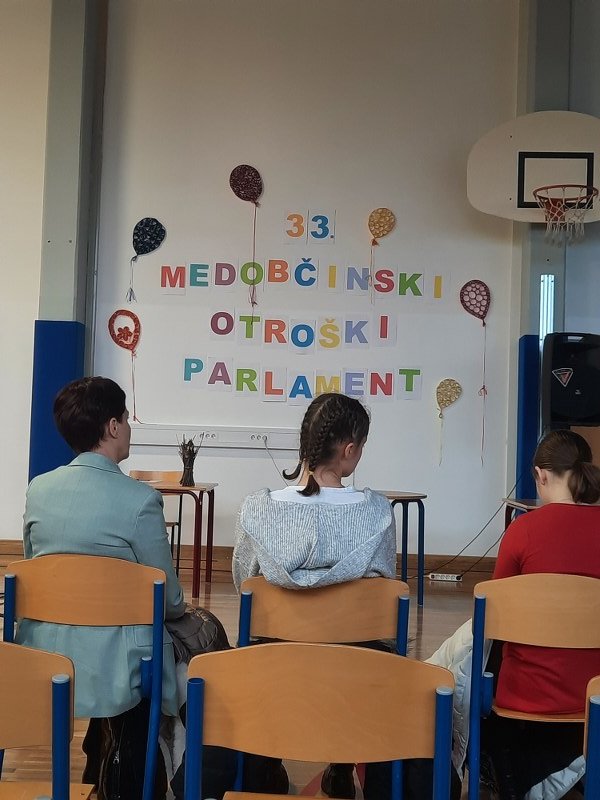 07_Medobcinski-otroski-parlament-2023_r